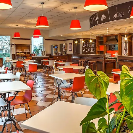 Thionville Route Du Luxembourg מלון 3*