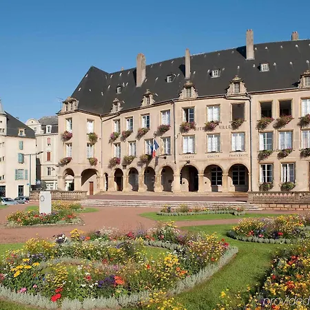 Thionville Route Du Luxembourg מלון